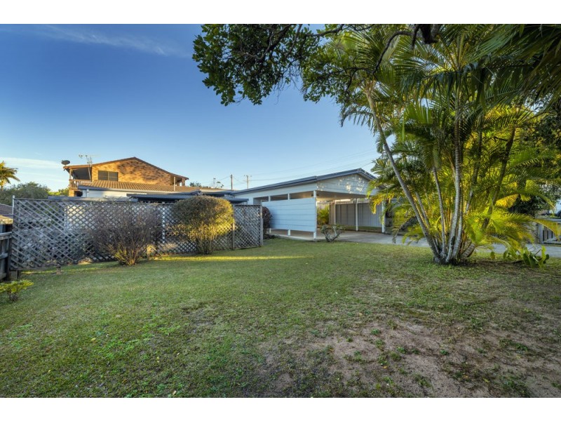 5 Ash Street, Sandy Beach NSW 2456