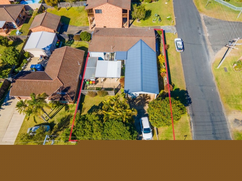 5 Ash Street, Sandy Beach NSW 2456