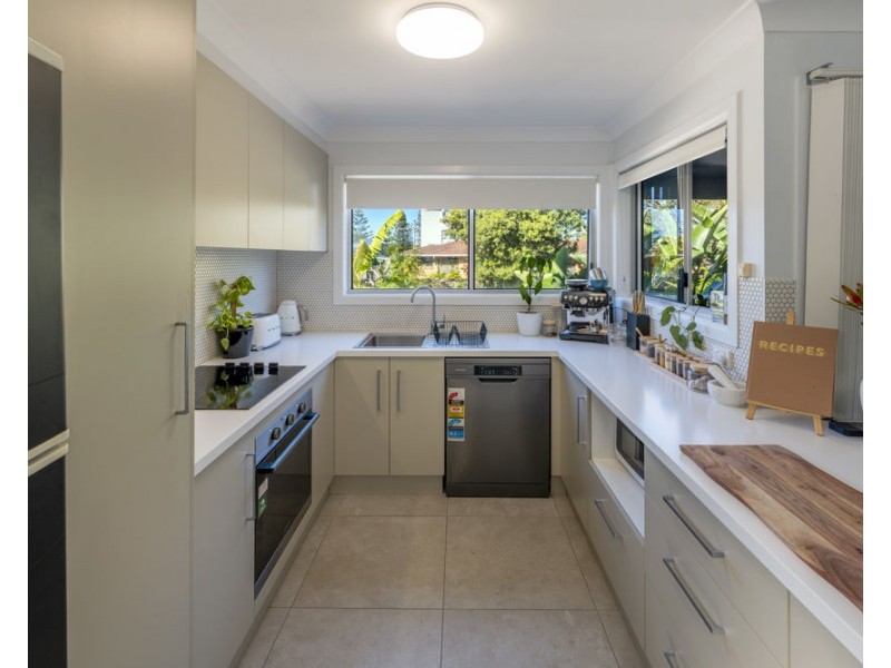 2/23 Wharf Street, Woolgoolga NSW 2456