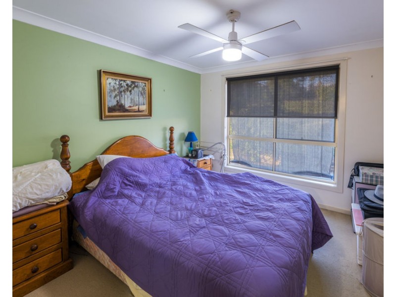 1 Azure Avenue, Emerald Beach NSW 2456