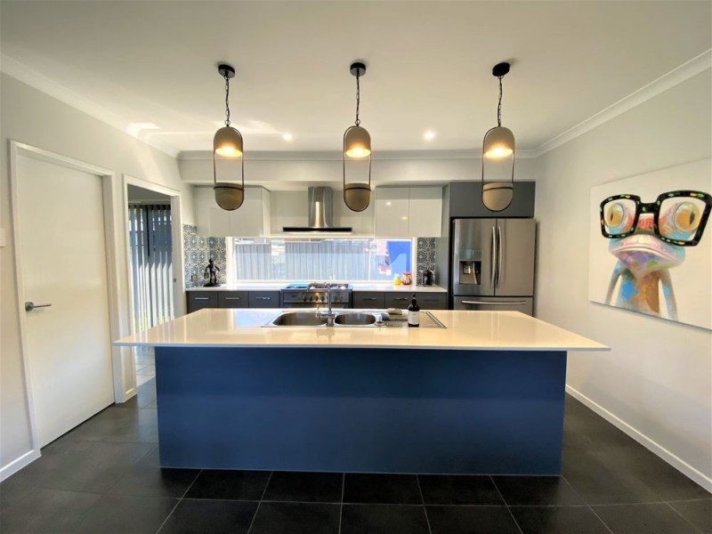 40 Admiralty Drive, Safety Beach NSW 2456