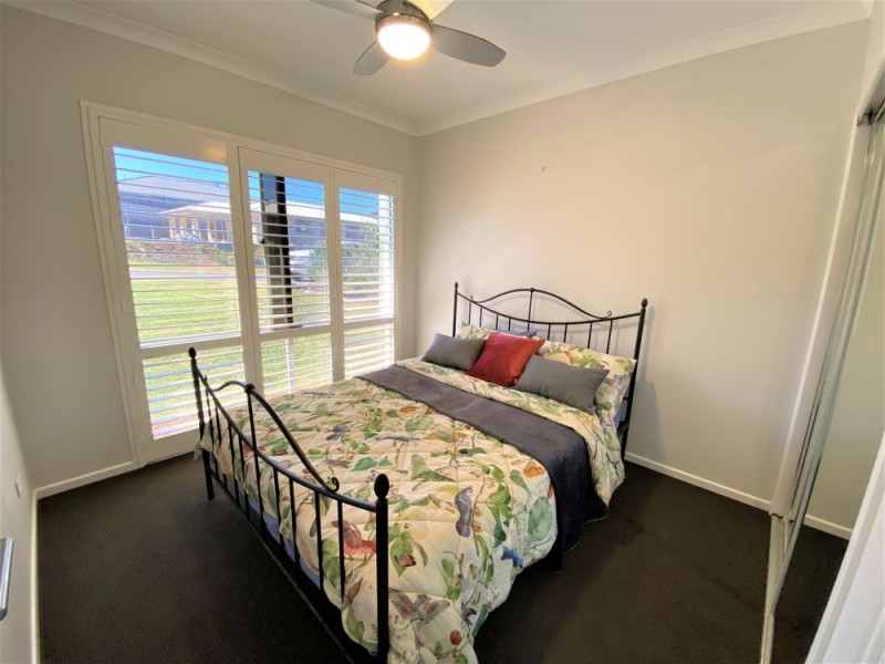 40 Admiralty Drive, Safety Beach NSW 2456