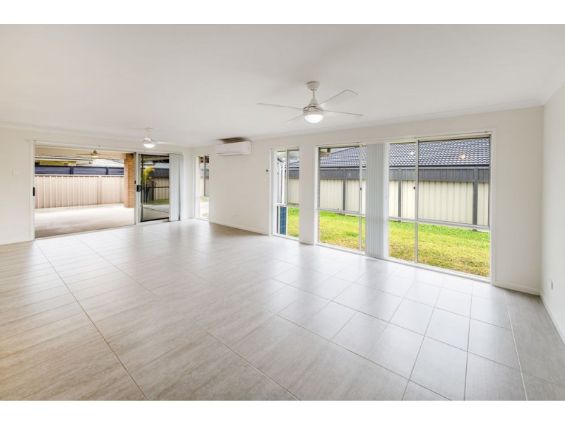 8 Broadwater Street, Sandy Beach NSW 2456