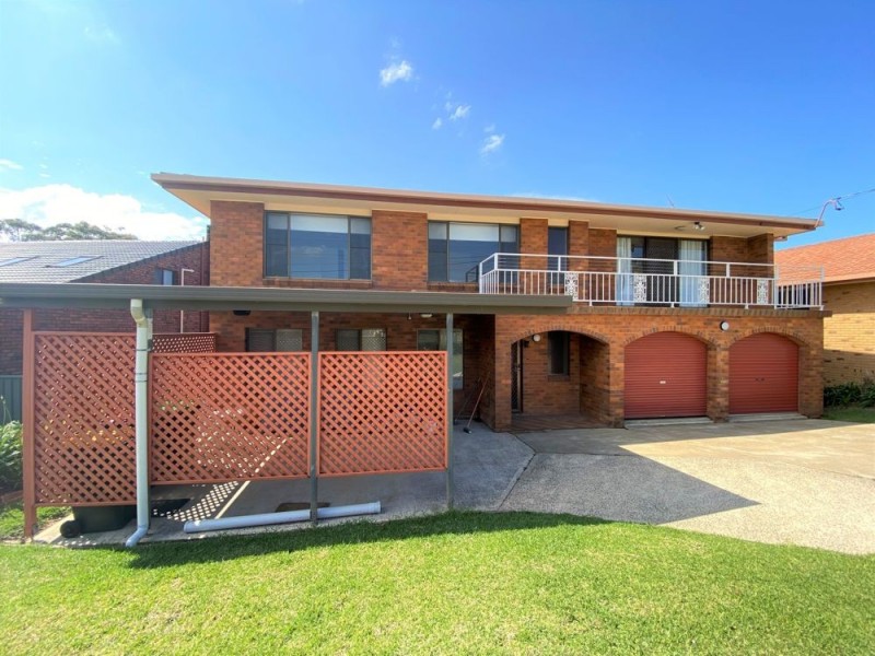 7 Sunset Avenue, Woolgoolga NSW 2456