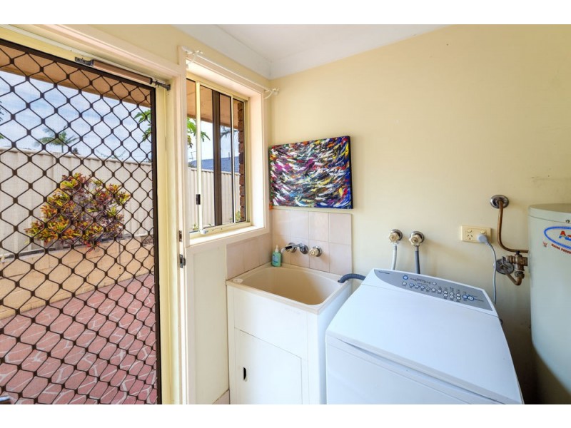 2/12 Parker Close, Woolgoolga NSW 2456