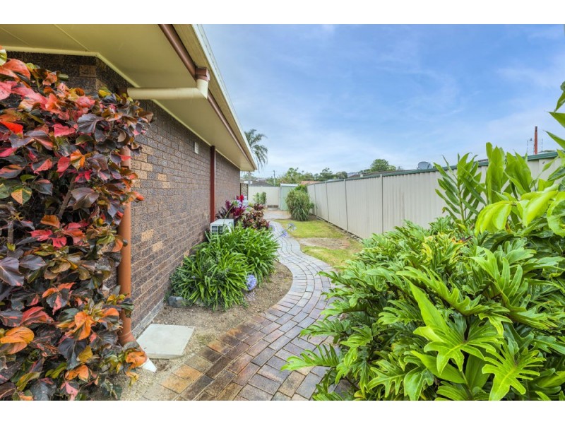 2/27 Knox Street, Woolgoolga NSW 2456
