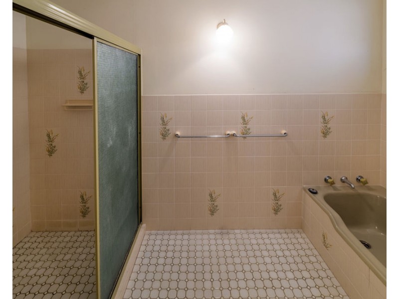 2 Kim Close, Woolgoolga NSW 2456