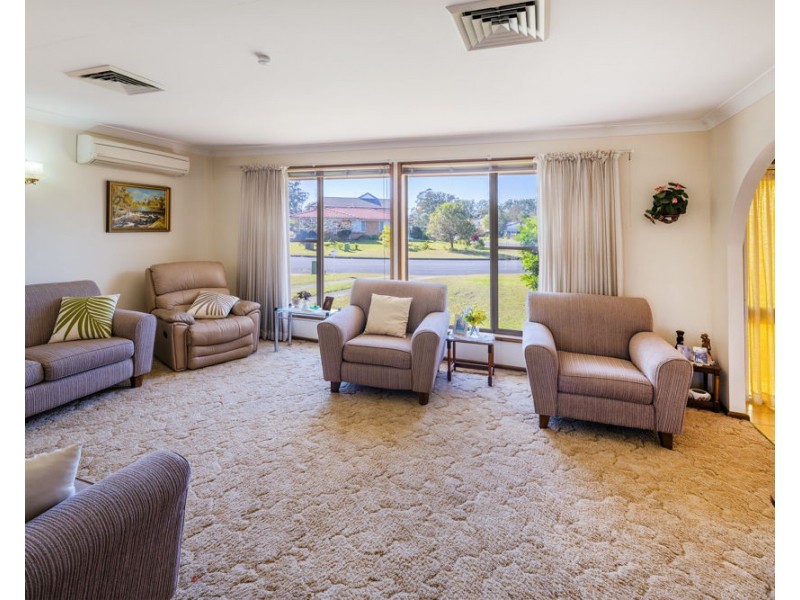 2 Kim Close, Woolgoolga NSW 2456