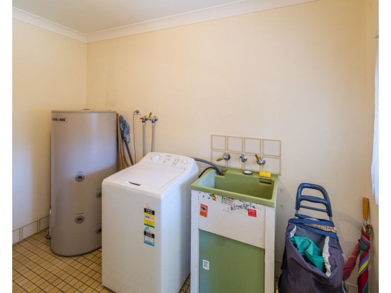 2 Kim Close, Woolgoolga NSW 2456