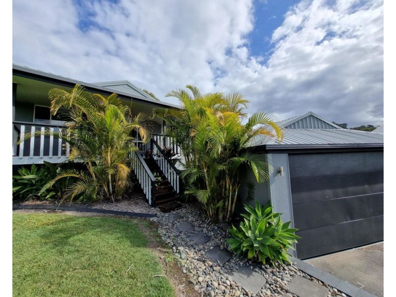 4 Casuarina Court, Sandy Beach NSW 2456