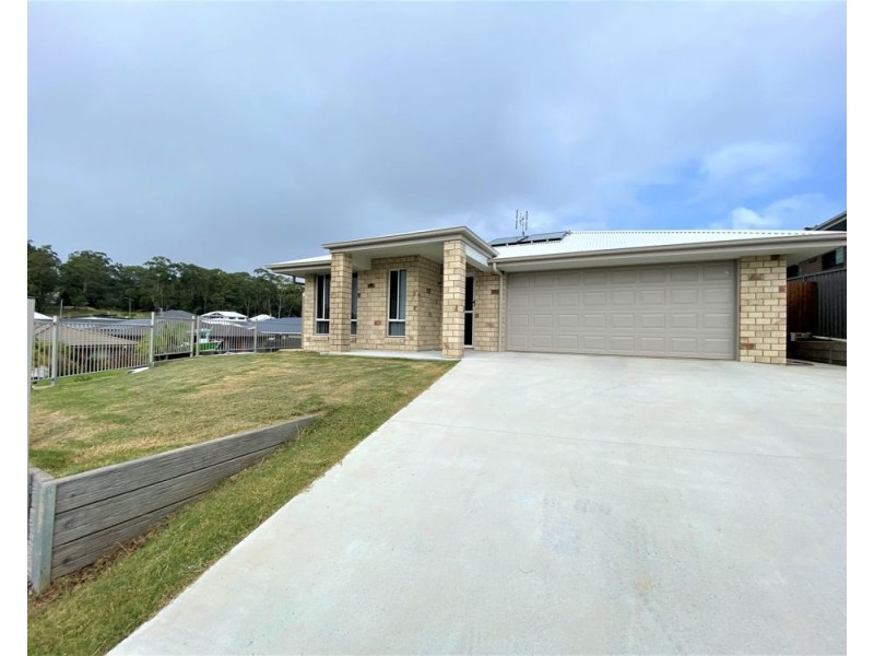 1 Neptune Close, Safety Beach NSW 2456