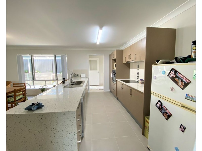 1 Neptune Close, Safety Beach NSW 2456
