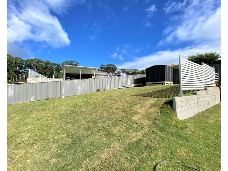 1 Neptune Close, Safety Beach NSW 2456