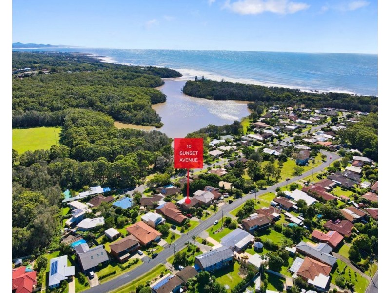 15 Sunset Avenue, Woolgoolga NSW 2456