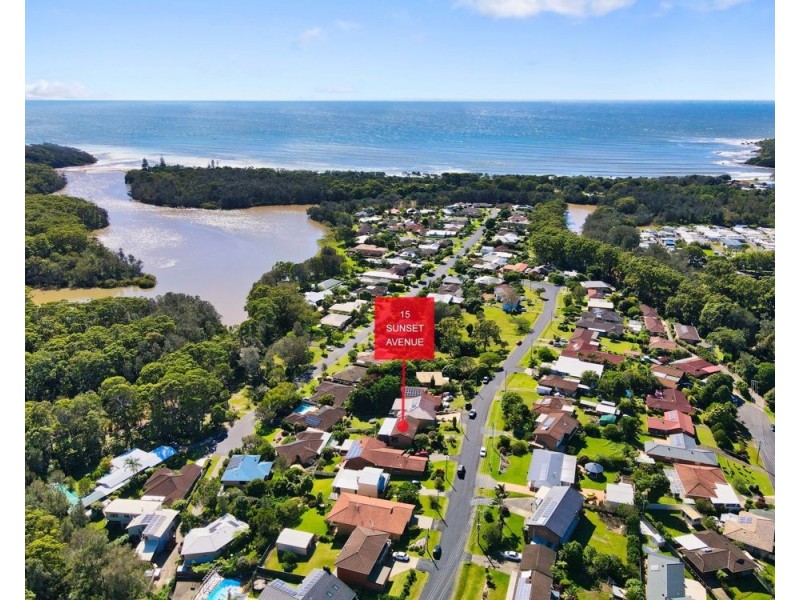 15 Sunset Avenue, Woolgoolga NSW 2456
