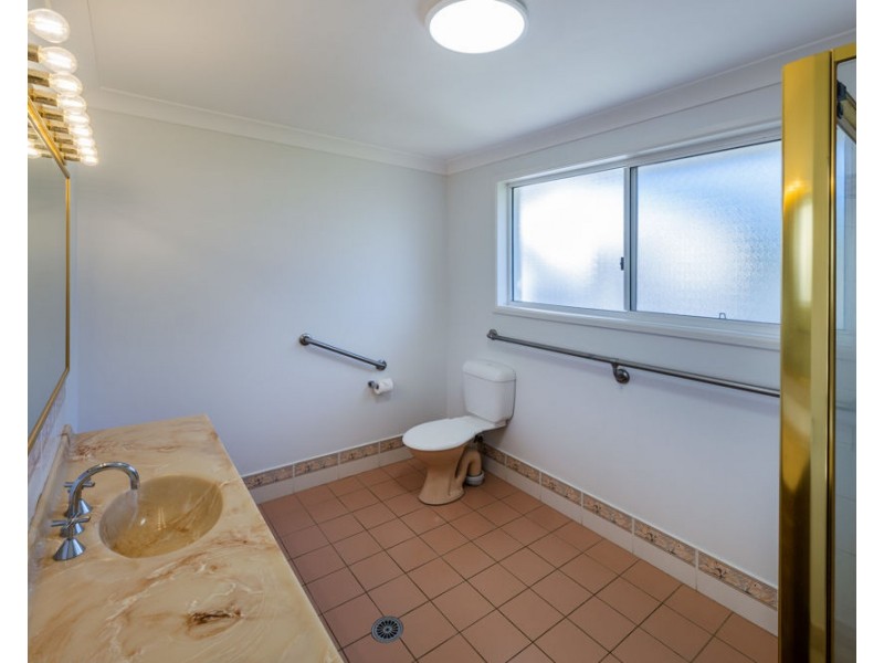 42 Turon Parade, Woolgoolga NSW 2456