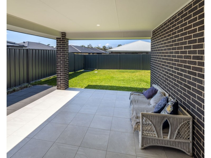 9 Sandcastle Drive, Sandy Beach NSW 2456