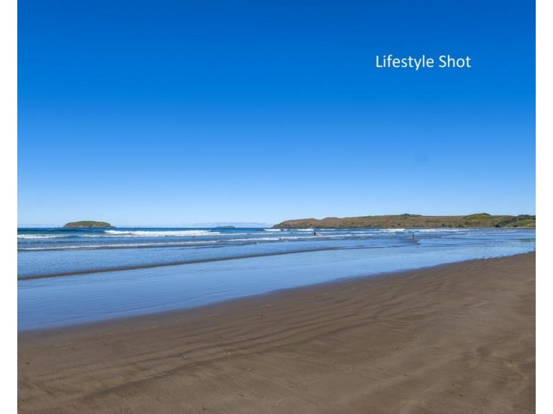 9 Sandcastle Drive, Sandy Beach NSW 2456