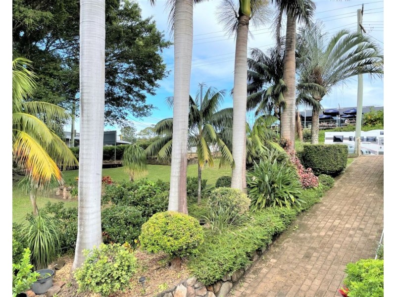 6 Clarence Street, Woolgoolga NSW 2456