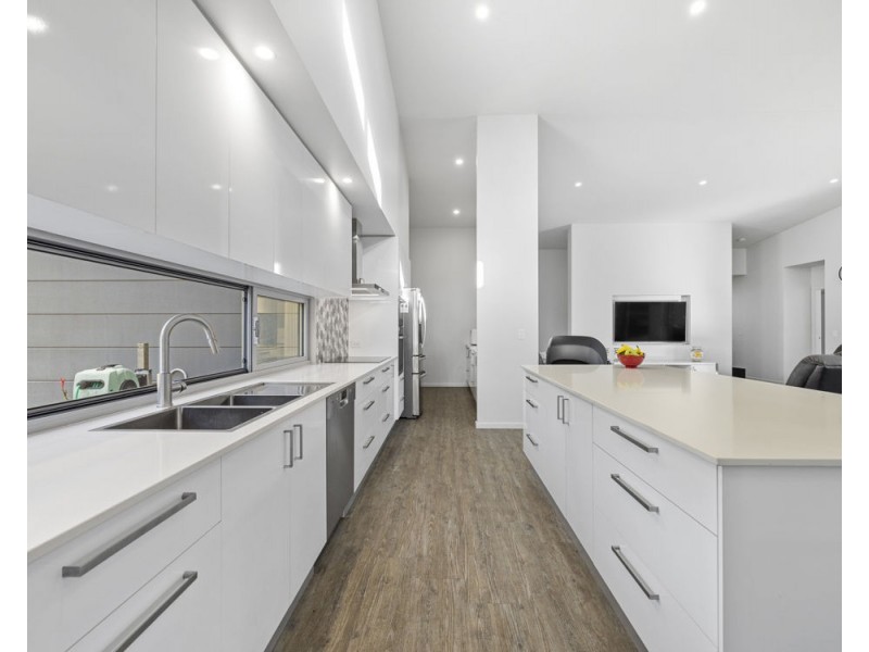 15 Topaz Drive, Emerald Beach NSW 2456