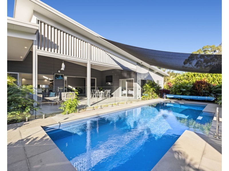 15 Topaz Drive, Emerald Beach NSW 2456