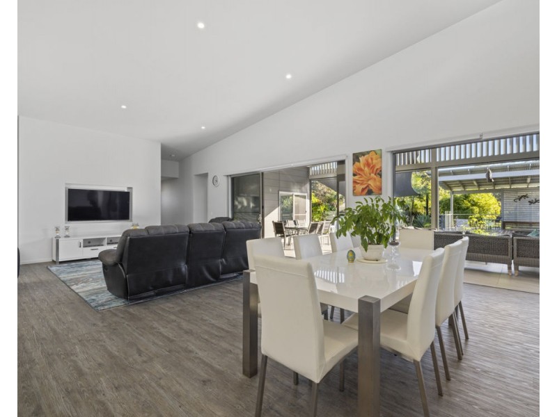 15 Topaz Drive, Emerald Beach NSW 2456