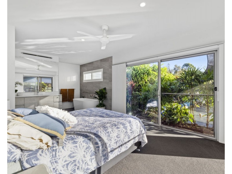 15 Topaz Drive, Emerald Beach NSW 2456