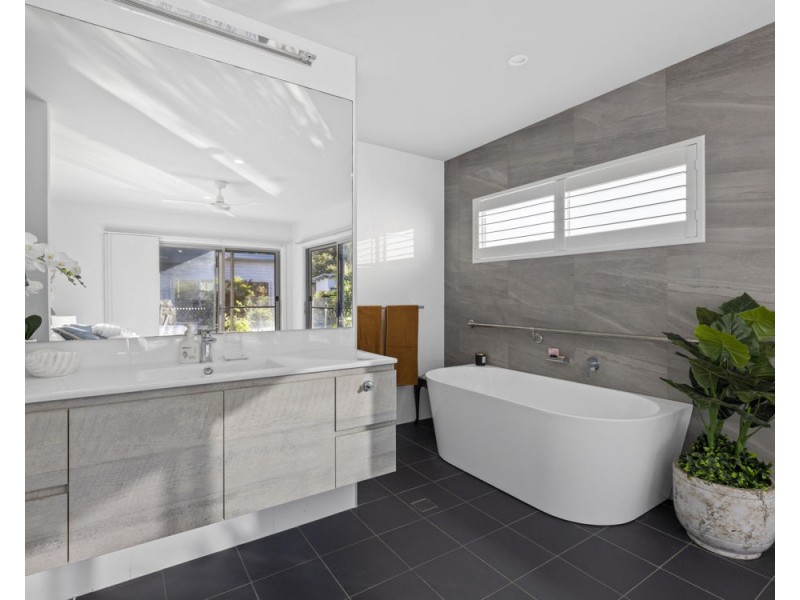 15 Topaz Drive, Emerald Beach NSW 2456