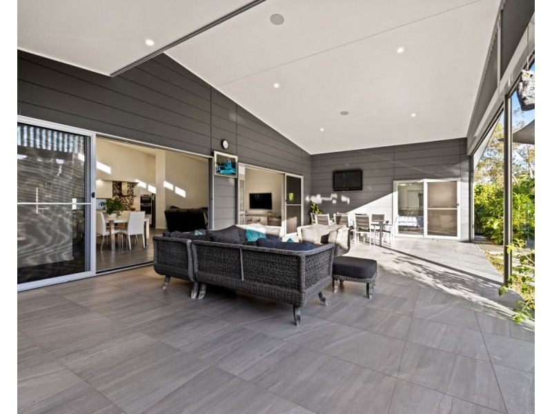 15 Topaz Drive, Emerald Beach NSW 2456