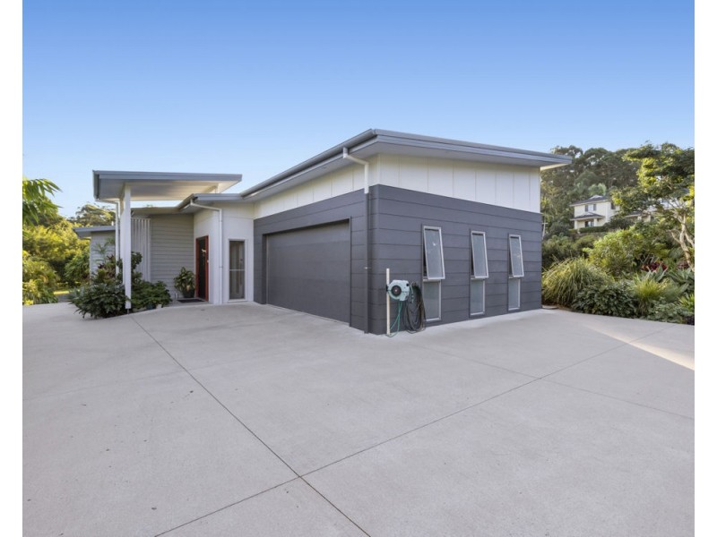 15 Topaz Drive, Emerald Beach NSW 2456