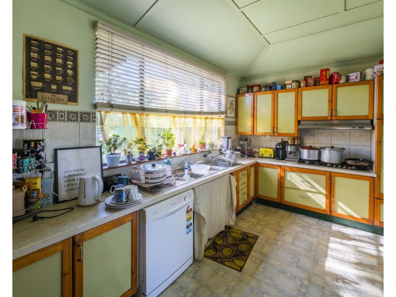 13 Mackay Street, Woolgoolga NSW 2456