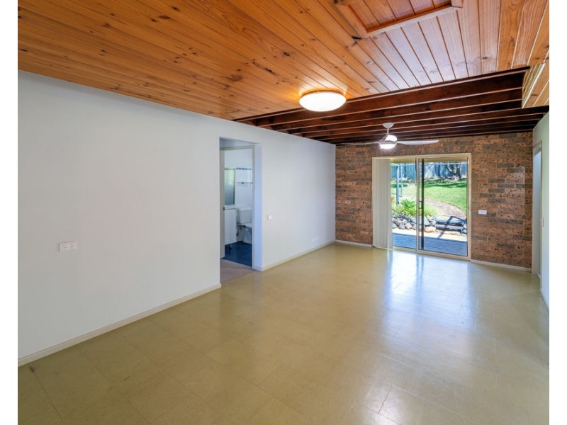 10 Safety Beach Drive, Safety Beach NSW 2456