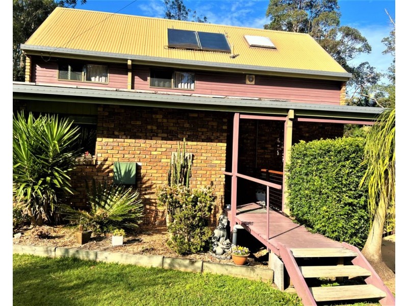 7 Crampton Close, Woolgoolga NSW 2456