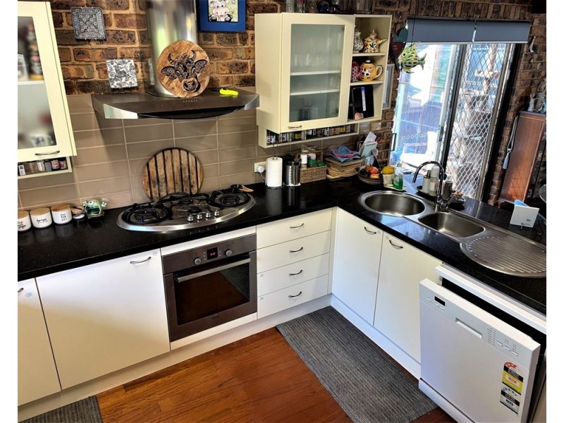 7 Crampton Close, Woolgoolga NSW 2456