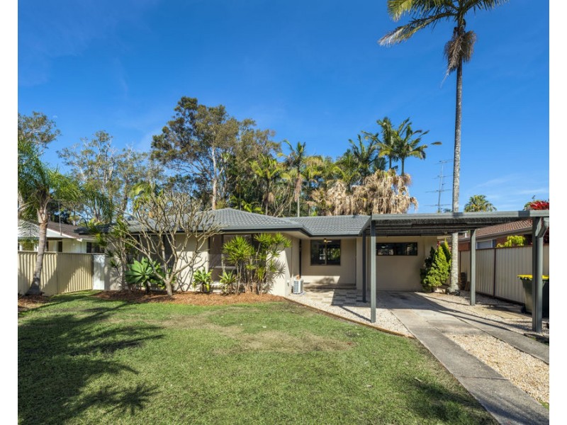 4 Taylor Close, Emerald Beach NSW 2456