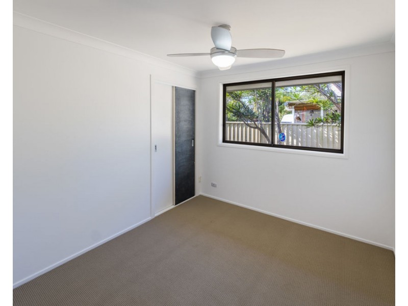 4 Taylor Close, Emerald Beach NSW 2456