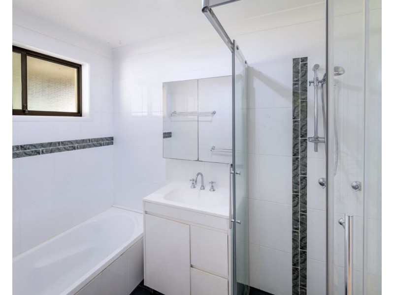 4 Taylor Close, Emerald Beach NSW 2456