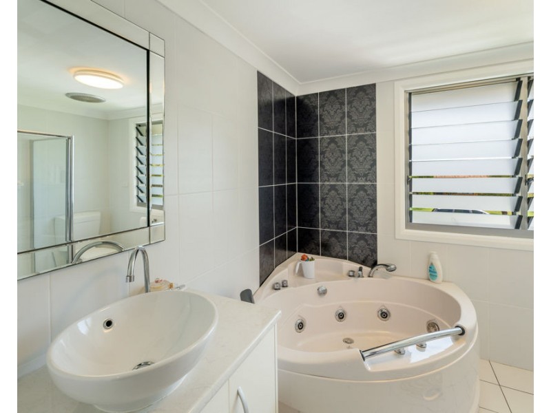 73 Ford Street, Red Rock NSW 2456