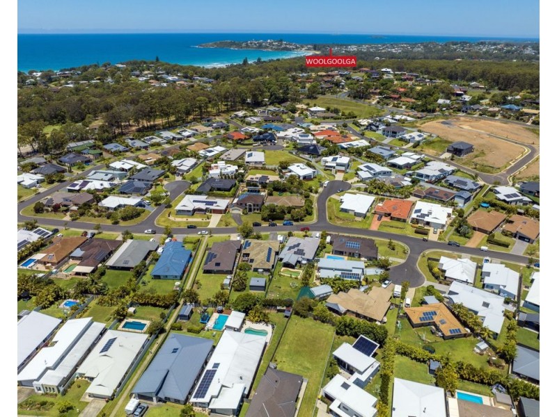 16 Admiralty Drive, Safety Beach NSW 2456