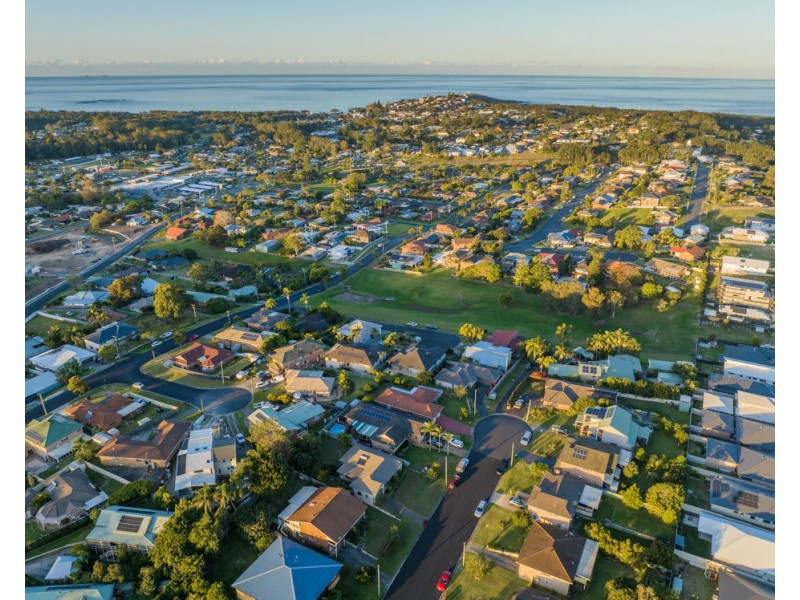 28 Ryan Crescent, Woolgoolga NSW 2456