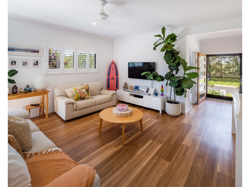 36 Mermaid Drive, Sandy Beach NSW 2456