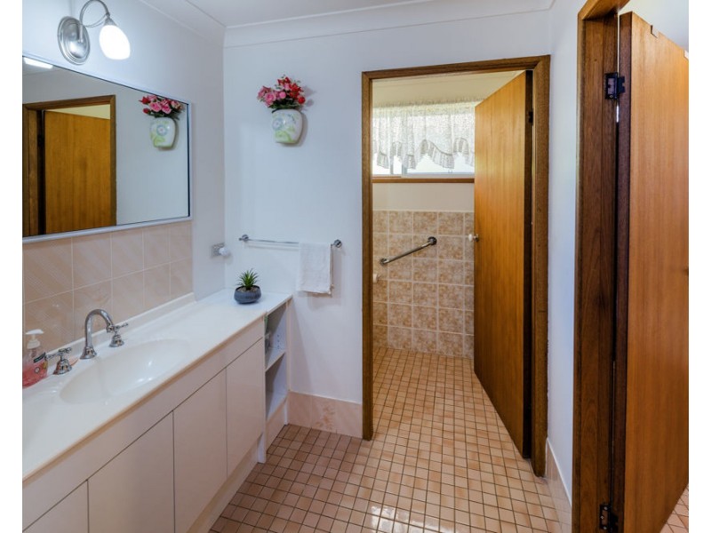 3 St Andrews Drive, Woolgoolga NSW 2456