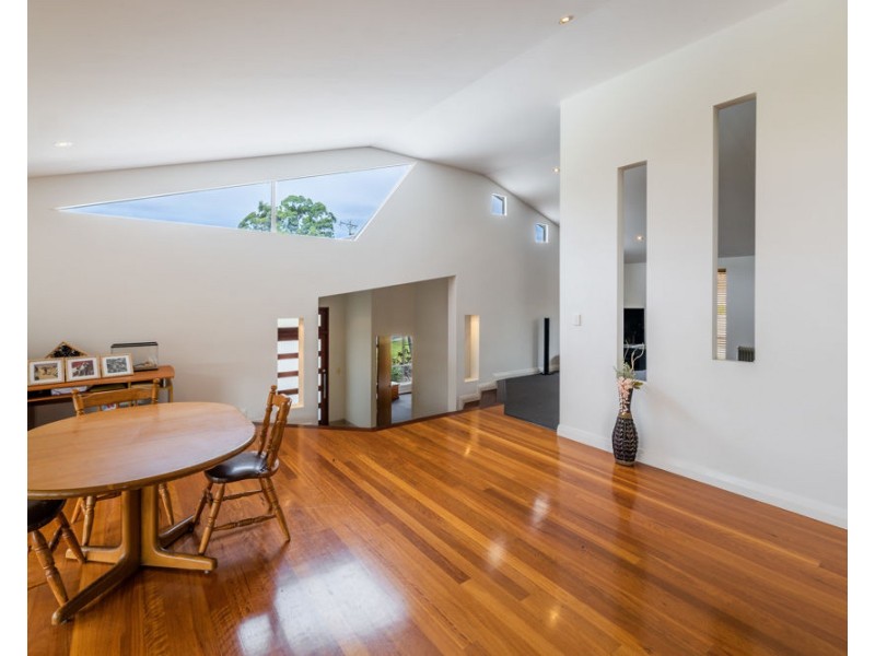 5 Mariner Drive, Safety Beach NSW 2456