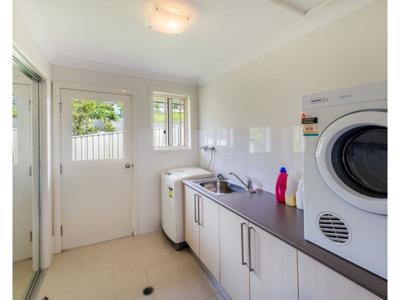 5 Mariner Drive, Safety Beach NSW 2456
