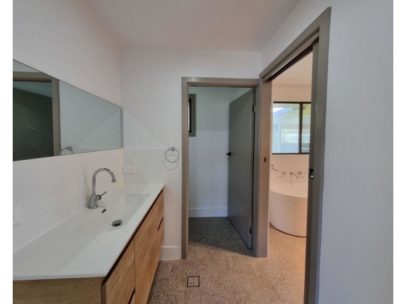 10 Fuller Street, Arrawarra Headland NSW 2456
