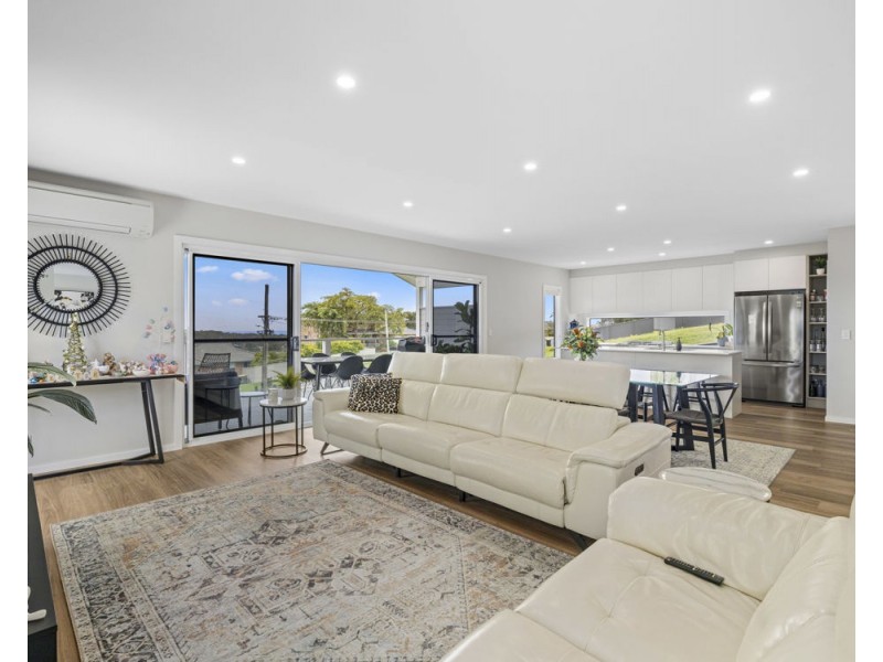 1 Gita Place, Woolgoolga NSW 2456