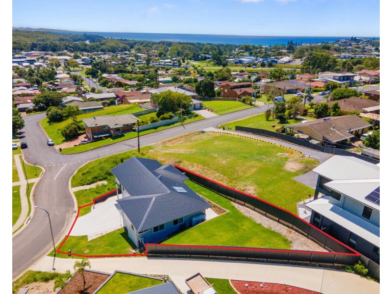 1 Gita Place, Woolgoolga NSW 2456