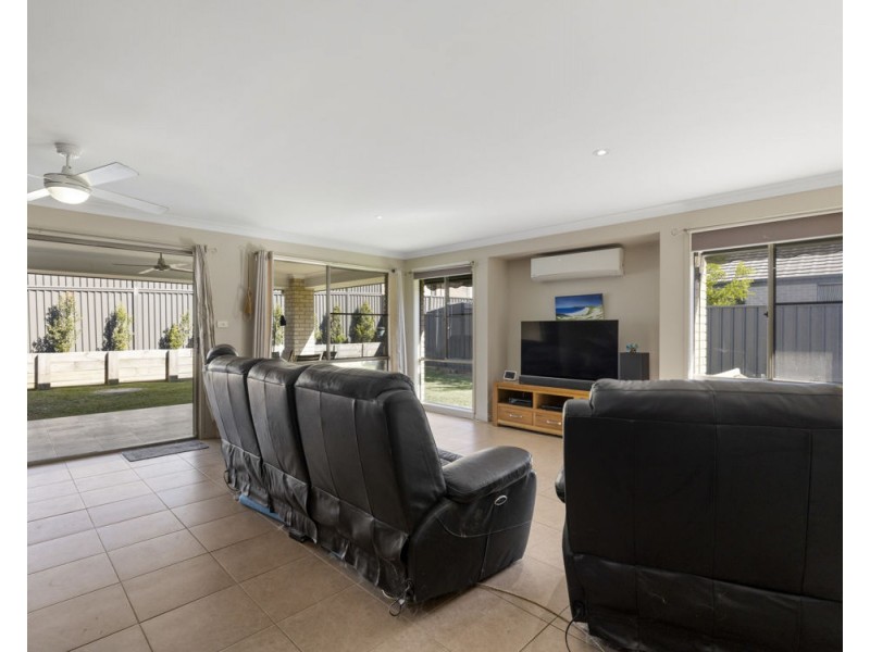 22 Seacrest Boulevard, Sandy Beach NSW 2456