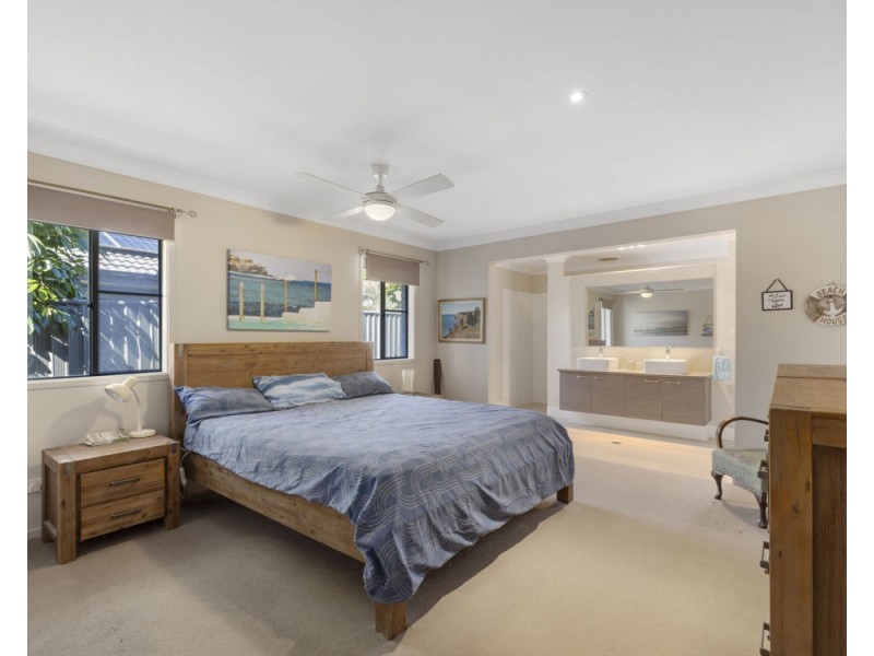 22 Seacrest Boulevard, Sandy Beach NSW 2456