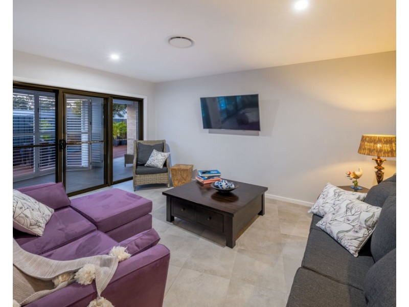 9 Rockpool Avenue, Sandy Beach NSW 2456